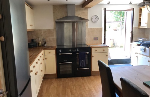Wareham Apartment | West Mill, Wareham is 800m from town on banks of River Piddle. Ground floor.