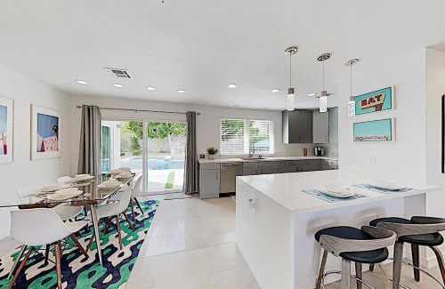 Racquet Club South House | West Nicola Escape Permit# 2719