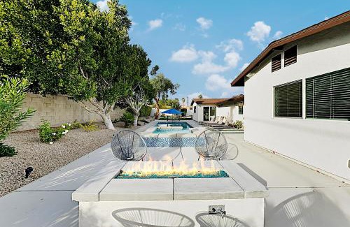 Racquet Club South House | West Nicola Escape Permit# 2719