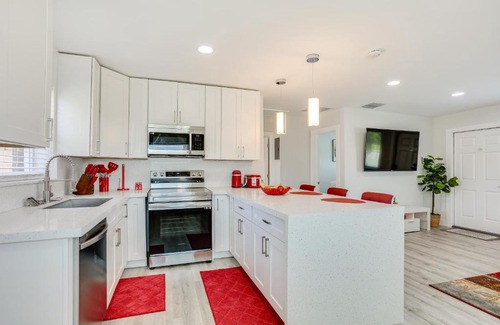 Riviera Beach House | West Palm Beach Vacation Rental about 2 Mi to Beach!