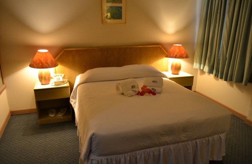 Koror Hotel | West Plaza Hotel Desekel