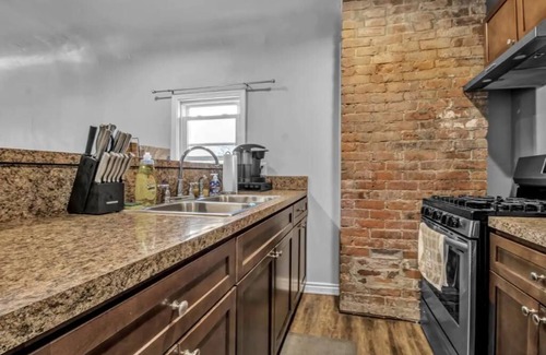 Front Park Apartment | West Side Space Buffalo NY
