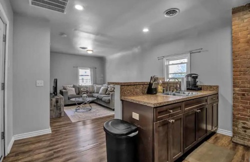 Front Park Apartment | West Side Space Buffalo NY