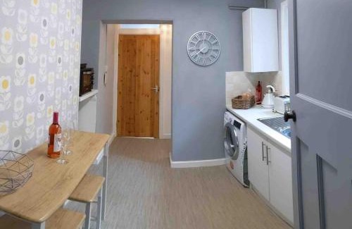 Langport Apartment | Westerleigh Annexe - Self-contained accommodation