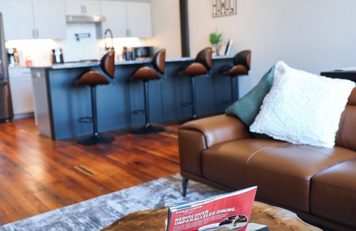Downtown Toledo Apartment | Western Loft 32