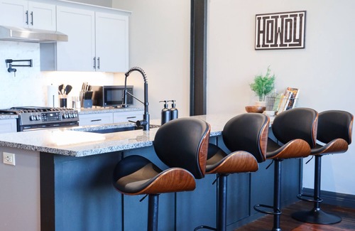 Downtown Toledo Apartment | Western Loft 32
