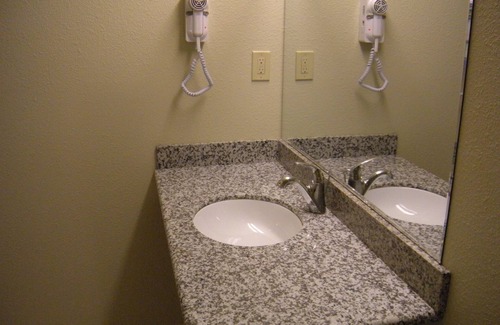 Salinas Hotel | Western Motel