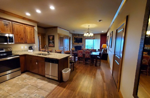 Gatlinburg Resort | Westgate Resort Condo w/Waterpark near downtown Gatlinburg - Mountain-top Views