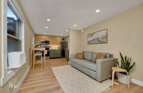 East Queen Anne House | Westlake Nest | Minutes to DT | Quiet & Renovated!