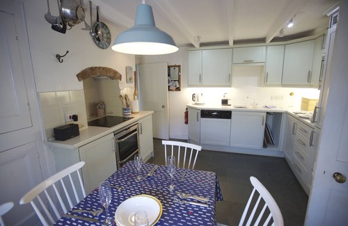 St. Mawes Cottage | Westover Cottage is a delightful and deceptively spacious retreat