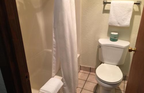 Brookings Hotel | Westward Inn