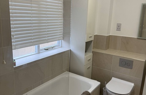 Weybridge House | Weybridge Garden Cottage