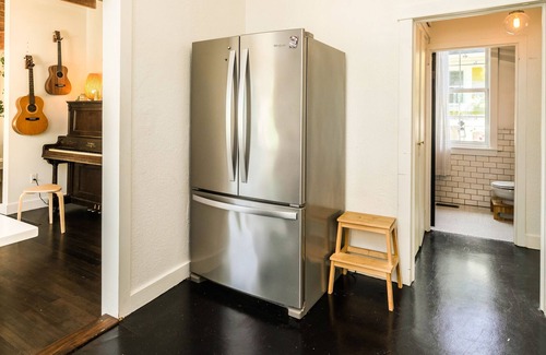 Alberta Arts District House | WFH Private Home with Lush Backyard in Heart of Alberta Arts