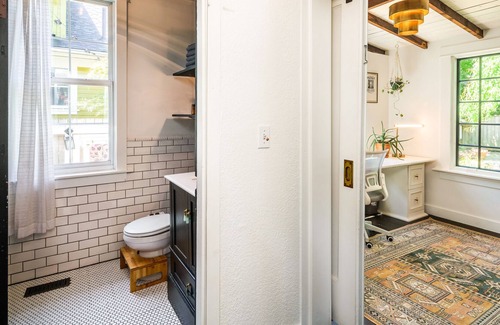 Alberta Arts District House | WFH Private Home with Lush Backyard in Heart of Alberta Arts