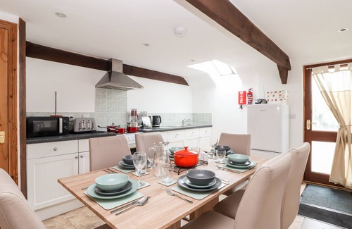 Stenalees Cottage | WHEAL PROSPER@THE WEST DRY, pet friendly, with a garden in St Austell