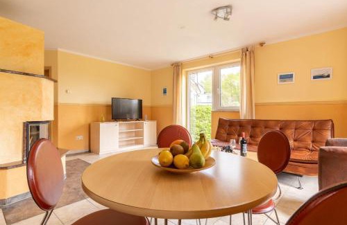 Buschvitz Apartment | Whg-2-Habichtssicht-Ferienhaus-Am-Boddenufer-Buschvitz