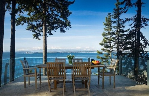 Greenbank House | Whidbey's Finest Luxury Beachfront Compound- no-bank sandy westside beach