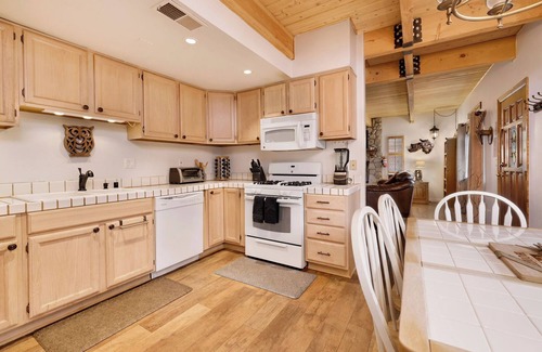 Sugarloaf Cabin | Whiskey Mountain Lodge - 2028