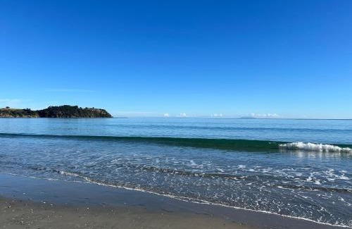 Onetangi House | Whisper Cottage