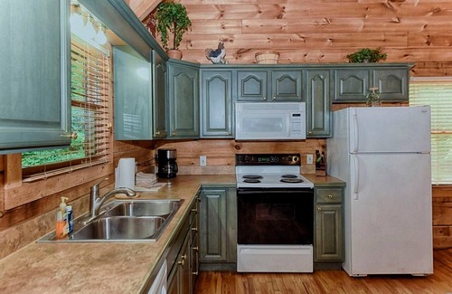 Townsend Cabin | Whisper Creek