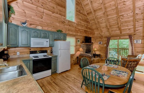 Townsend Cabin | Whisper Creek