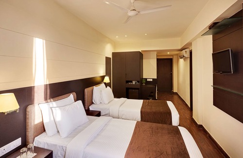 Vidhyadhar Nagar Hotel | Whispering Palms Jaipur