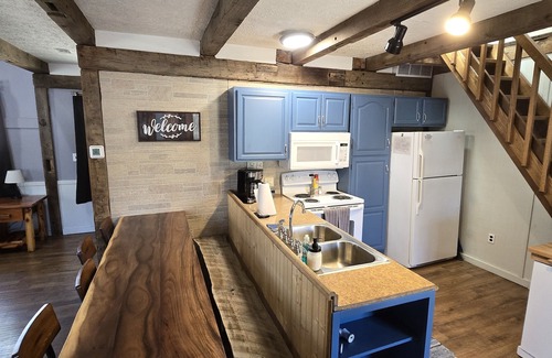 Schnellville House | Whispering Pines Cabin at Patoka Lake