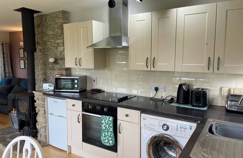 West Bexington Cottage | Whispering Pines Cottage
