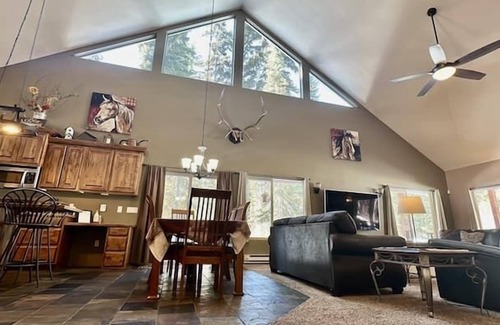 McCall House | Whispering Pines Retreat, Private Spa/Rec Trailers allowed, Whispering Pines Retreat