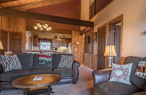 Snowshoe Condo | Whistlepunk by Casago