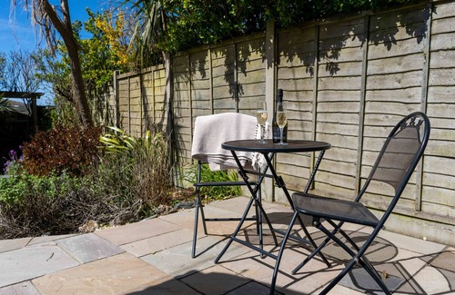 St Ives Cottage | Whistler's Rest, Halsetown - Sleeps 4 with Parking and views of the Moors