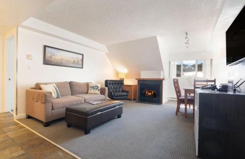 Whistler Village Apartment | Whistler Village Centre by LaTour Hotels and Resorts