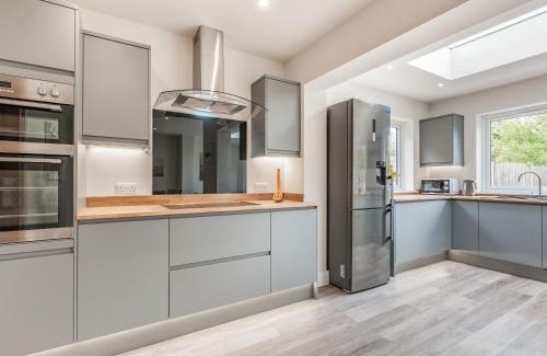 Whitstable House | Whit's End House
