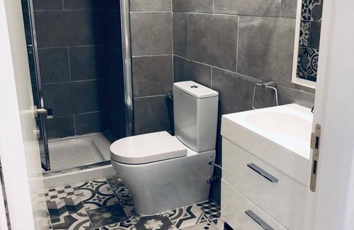 Larnaca City Centre Hotel | White 11