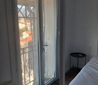 Saint-Paul-de-Fenouillet Apartment | White and Cotton Suite