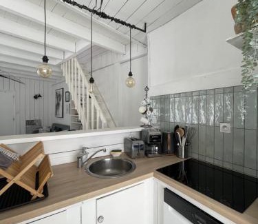 Locquirec House | White and Sea Lodge