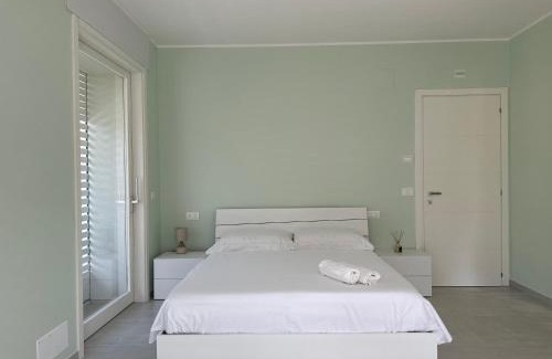 Morro dʼOro Bed & Breakfast | white B&B