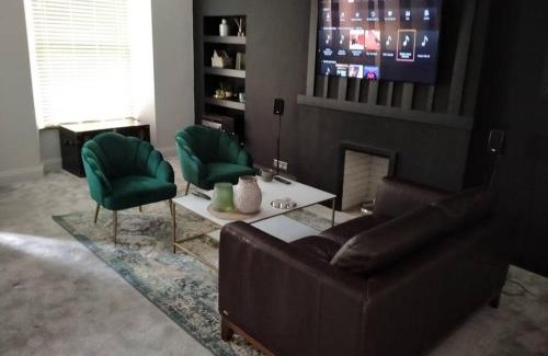 Sligo Apartment | White Birds Townhouse in Sligo Town Center