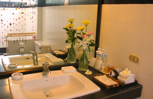 Choeng Mon Hotel | White House Beach Resort