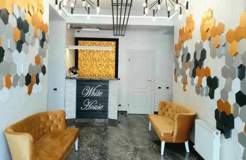 Balti Apartment | White House