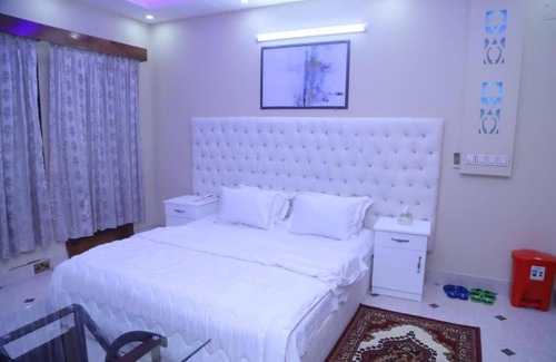 Sylhet Hotel | White House Resort