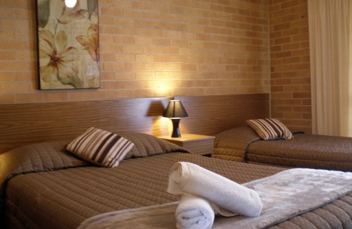 Armidale Hotel | White Lanterns Motel