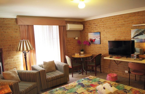 Armidale Hotel | White Lanterns Motel