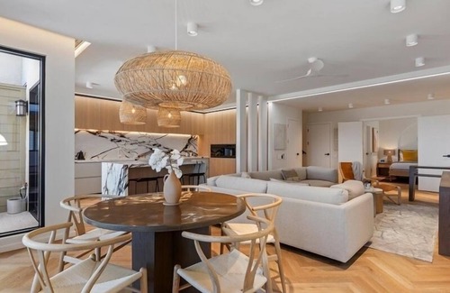 Kapalua Villa | WHITE LOTUS New Bespoke Euro Luxury Villa, Steps to Beach, Ocean Views, 4th Tee