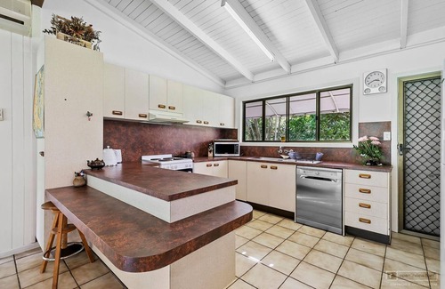 White Patch House | White Patch On The Water!