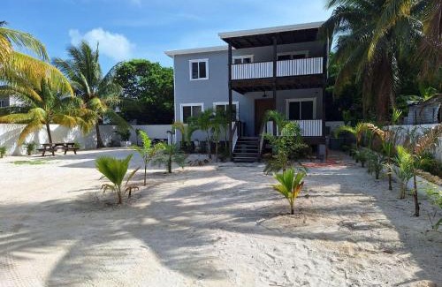Caye Caulker House | White Rock Villa