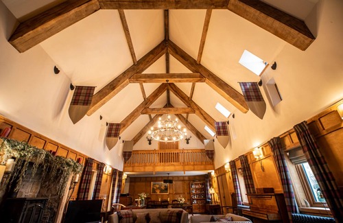 Invergordon Bed & Breakfast | White Rose Tower
