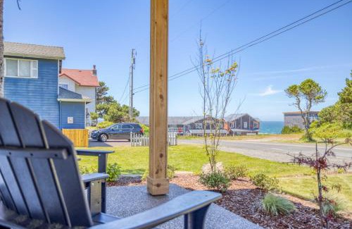 Lincoln City House | White Sand