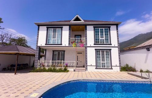 Gabala Apartment | White vip Villa