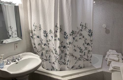 Wilmington Bed & Breakfast | Whiteface Farm Adirondack Bed and Breakfast